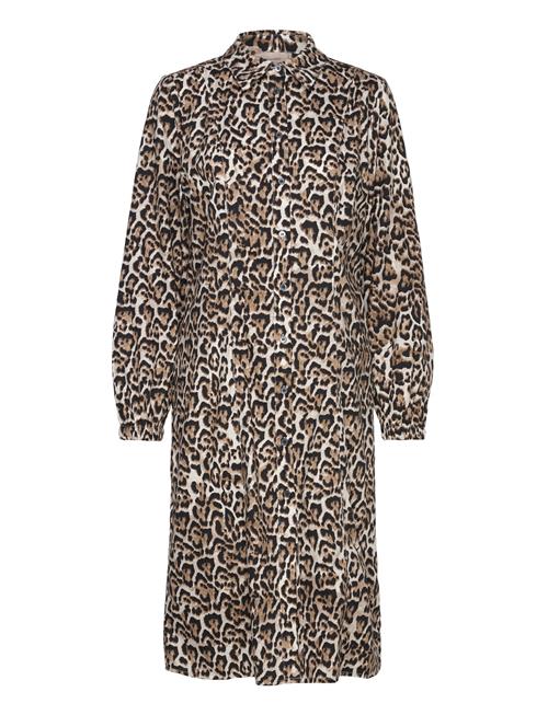 Shirt Dress From Freequent In A Classic Poplin Material With Leopard Print. The FREE/QUENT Beige
