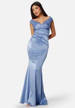 Se Goddiva Satin Bardot Pleat Maxi Dress Dusty Blue M (UK12) ved Bubbleroom