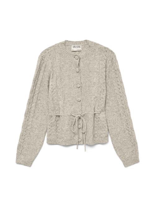 Se VERO MODA Cardigan 'VMEVERLEE'  beige ved About You