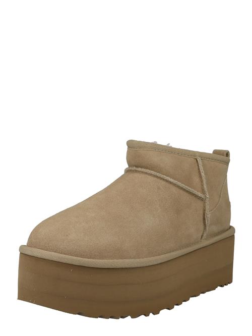 Se UGG Boots 'Classic Ultra'  sand ved About You