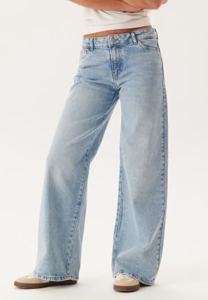 Se Pieces Pcselma Lw Wide Jeans Lb Light Blue Denim 33/32 ved Bubbleroom