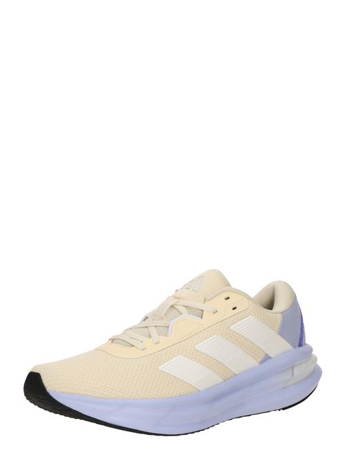 Se ADIDAS PERFORMANCE Løbesko 'Galaxy 7'  chamois / lavendel / hvid ved About You