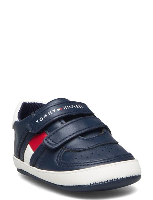 Se Tommy Hilfiger Crib Shoes With Velcro Tommy Hilfiger Navy ved Booztlet