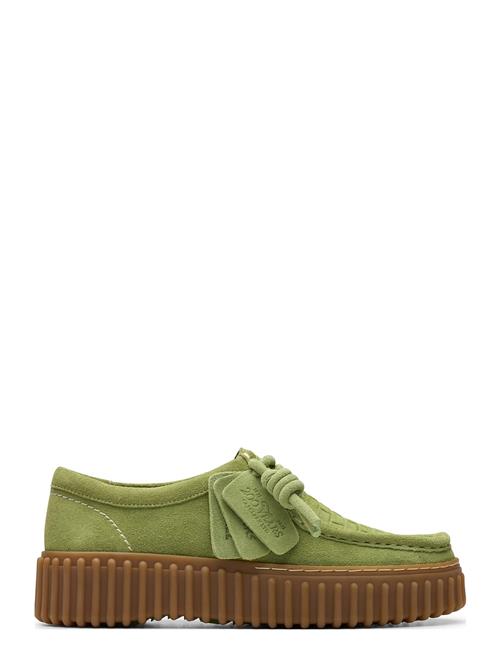 Se Torhill Bee D Clarks Green ved Booztlet