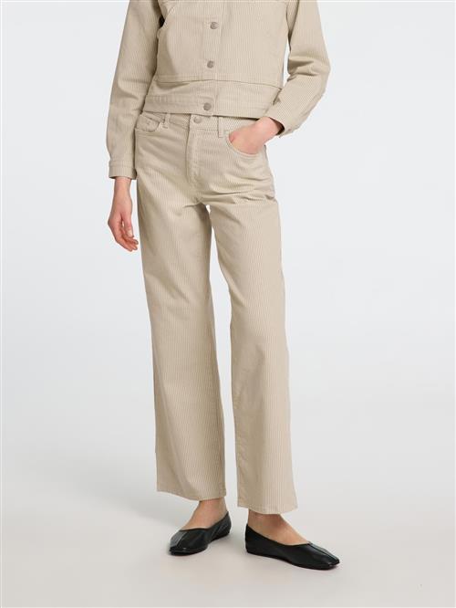 Se SELECTED FEMME Jeans  beige / hvid ved About You