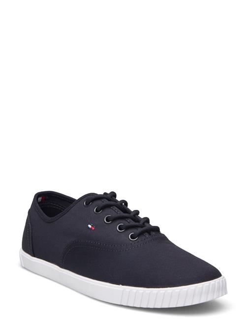 Se Canvas Lace Up Sneaker Tommy Hilfiger Navy ved Booztlet