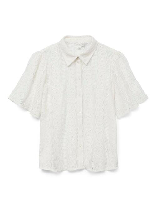 Se VERO MODA Bluse 'VMDELSIE'  hvid ved About You