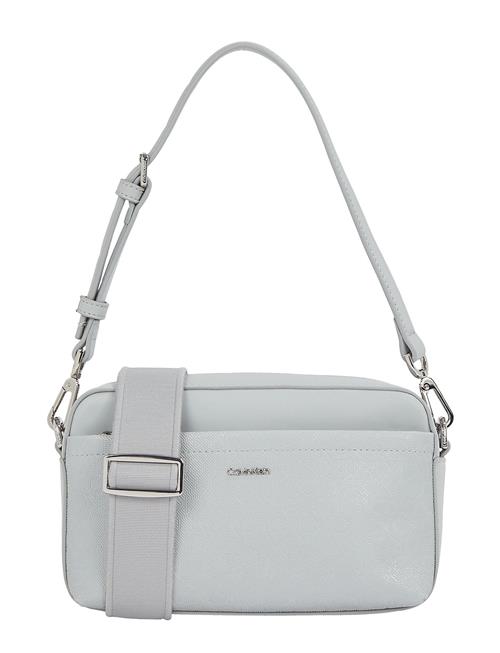 Se Ck Must Conv Camera Bag_Mono Calvin Klein Grey ved Booztlet