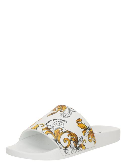 Se Versace Jeans Couture Pantoletter 'FONDO SHELLY'  gul / sort / hvid ved About You