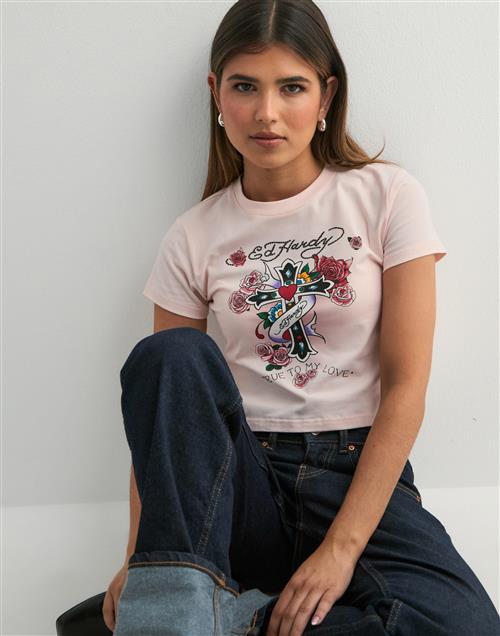 Se Ed Hardy - Pink - Womens Love Is True Diamante Baby Tshirt Top ved Nelly