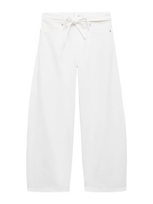 Se MANGO Jeans 'KIKA'  hvid ved About You