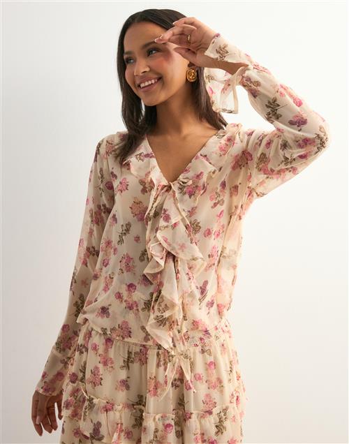 Se Neo Noir - Mønstret - Anika Marigold Print Blouse ved Nelly