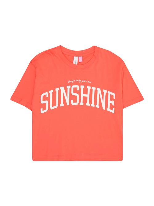 Se Vero Moda Girl Bluser & t-shirts 'VMSIA'  orangerød / hvid ved About You