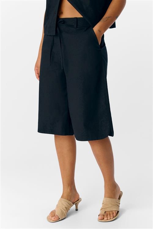 Aura Bermuda Shorts - Sort - 36 - Object