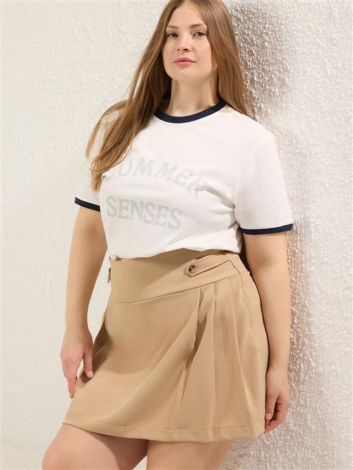 Se Trendyol Curve Nederdel  beige ved About You
