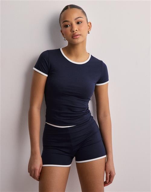 Nelly - Blå - Contrast Seam Shorts