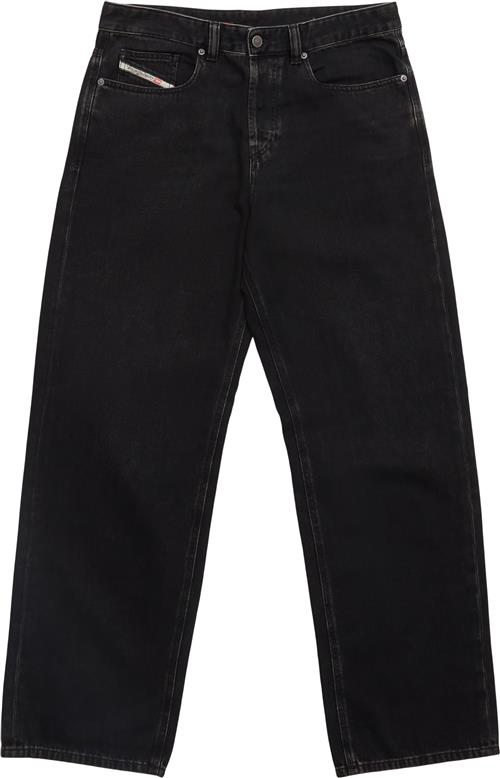 Se Diesel 09I35 2001 D-Macro Denim ved Quint