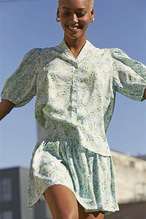 Varia Bluse - Blue/Green Flower - XS - Sisters Point