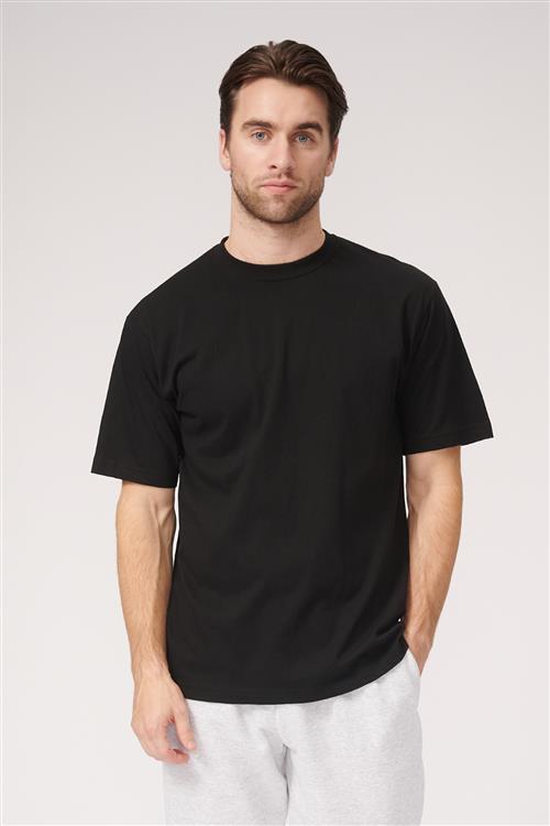 Se Oversized T-shirt - Sort - Herre - 4XL - TeeShoppen ved Teeshoppen