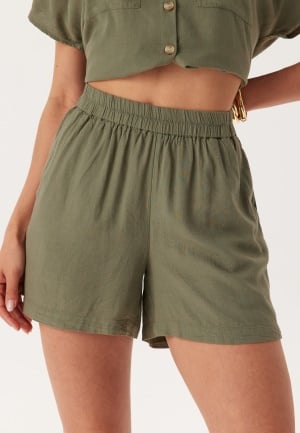 Pieces Pcpia Mw Shorts  Deep Lichen Green XS