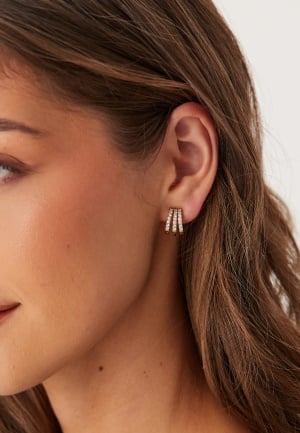 BY JOLIMA Trippel Crystal Earring  Gold Onesize