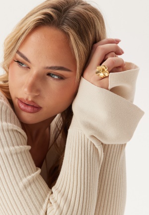 BY JOLIMA Daisy Ring  Gold Onesize