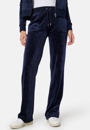Se Juicy Couture Del Ray Classic Velour Pant Night Sky S ved Bubbleroom