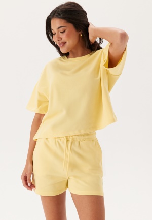 Pieces Pcchilli Summer HW Shorts Pale Banana L