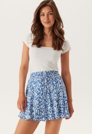 ONLY Onlnala Life Skort Marina Aop:white Flower M