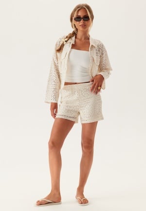 VILA Vimerinda Crochet Hw Shorts Birch M
