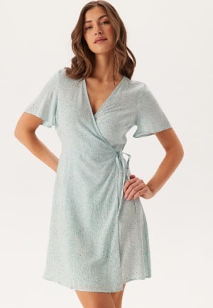Pieces Pctala New Ss Wrap Dress Cloud Blue Aop:flower L