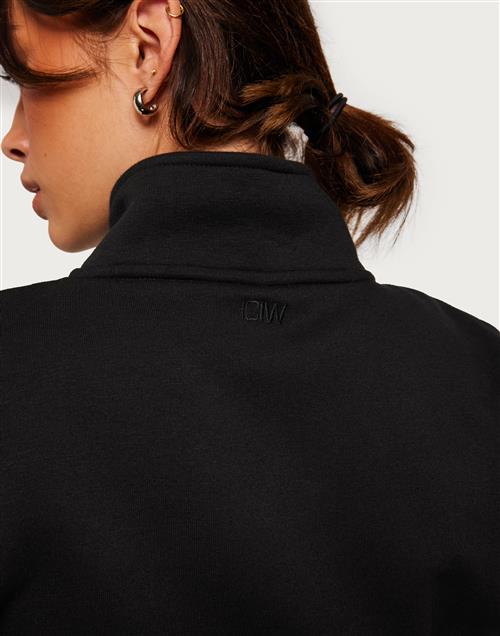 ICANIWILL - Sort - Nimble Cropped 1/4 Zip