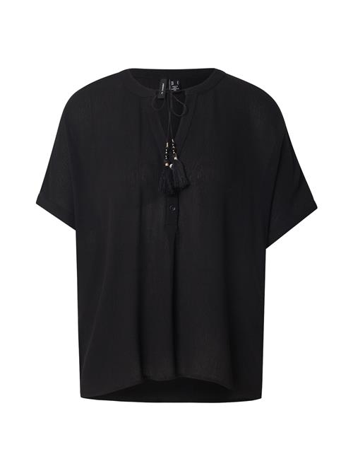 Se VERO MODA Bluse 'VMBENTE'  sort ved About You
