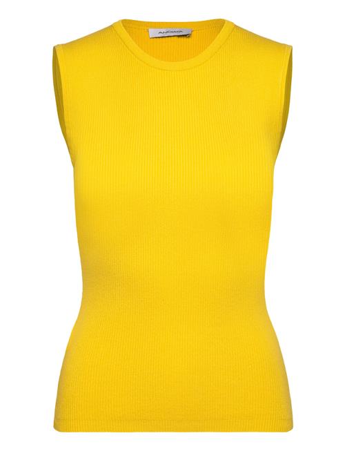 Griet R Andiata Yellow