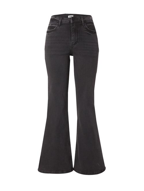 Se WRANGLER Jeans 'FIERCE FLARE'  black denim ved About You