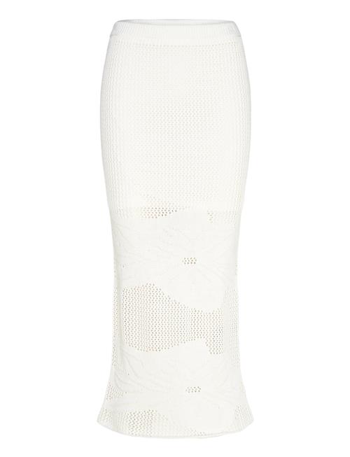 Lr-Lian Levete Room White