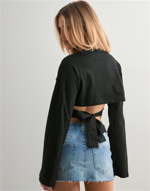 Nelly - Sort - Open Back Tie LS Top