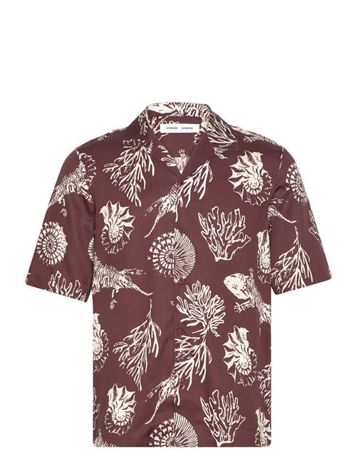 Se Saoscar Ax Shirt 10527 Samsøe Samsøe Brown ved Booztlet