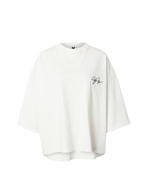 Se Karo Kauer Shirts  sort / hvid ved About You