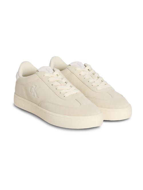 Se Calvin Klein Jeans Sneaker low 'CLASSIC'  ecru / hvid ved About You