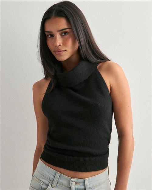 Nelly - Sort - Open Back Polo Knit Vest