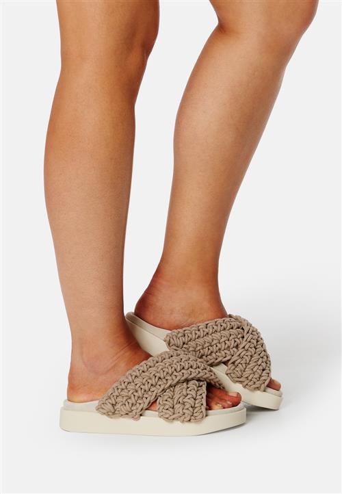INUIKII Slipper Woven