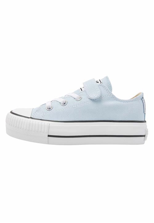 BRITISH KNIGHTS Sneakers 'KAYA'  lyseblå