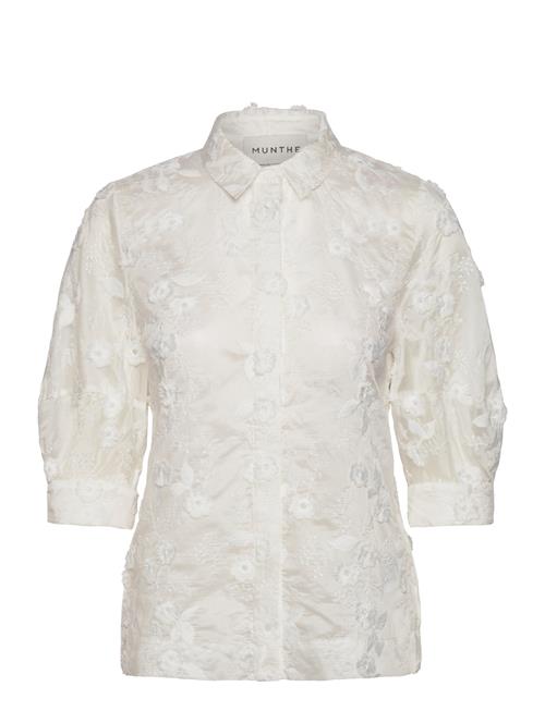 Pust Munthe White