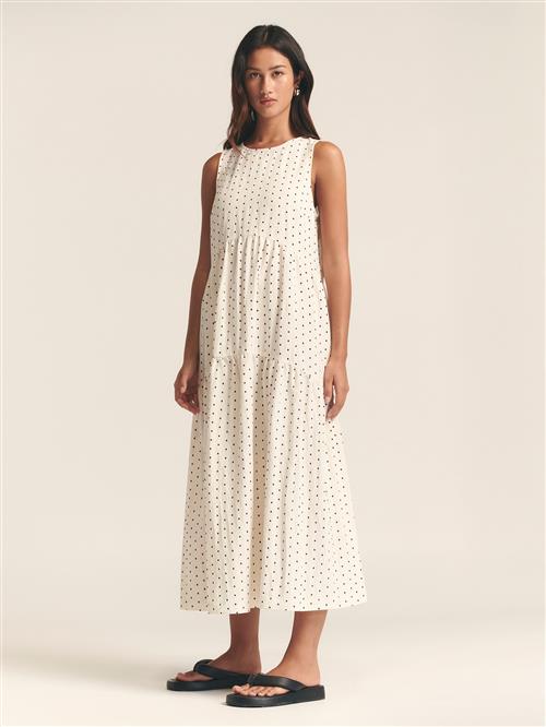 Se St MRLO Sommerkjole 'REMI TIERED DRESS'  creme / sort ved About You