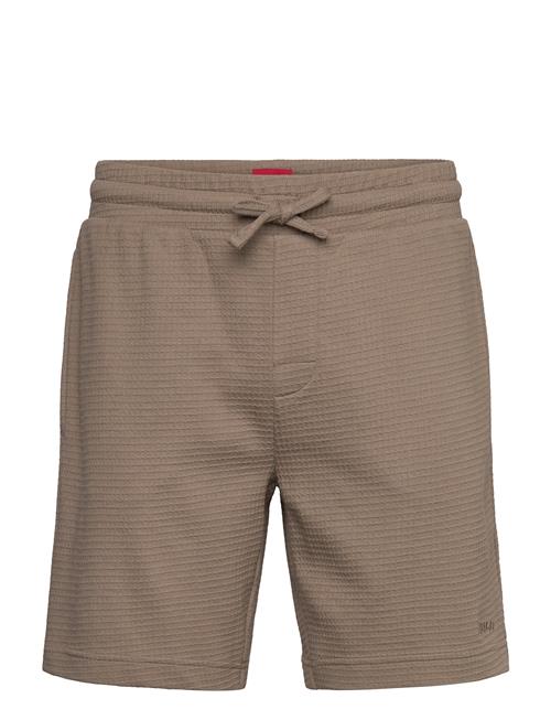 Se Austin Shorts HUGO Brown ved Booztlet