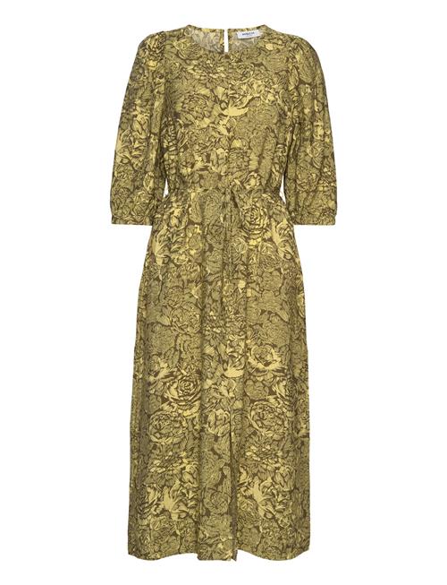Se Mschdivina Ladonna 3/4 Dress Aop MSCH Copenhagen Yellow ved Booztlet
