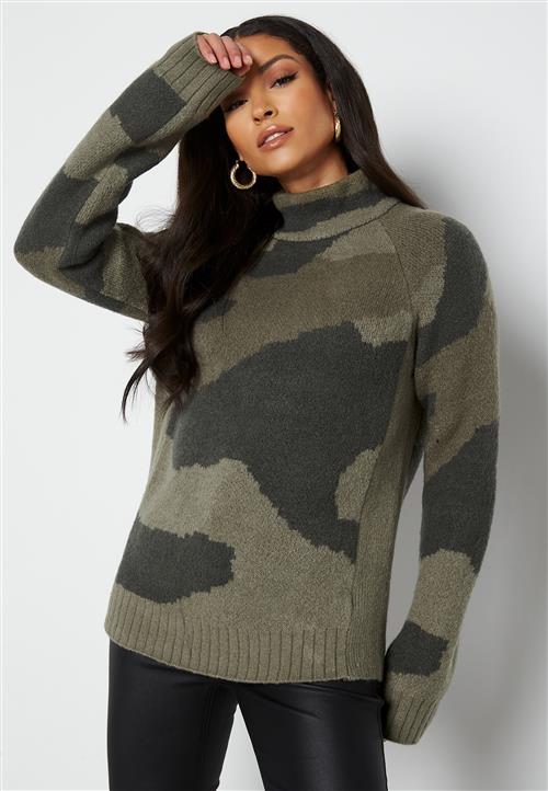 Happy Holly Paula camo sweater