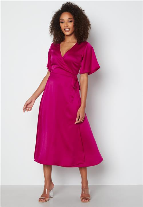 Se Bubbleroom Occasion Scala dress ved Bubbleroom