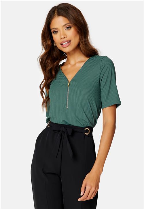 Happy Holly Witney rib zip top